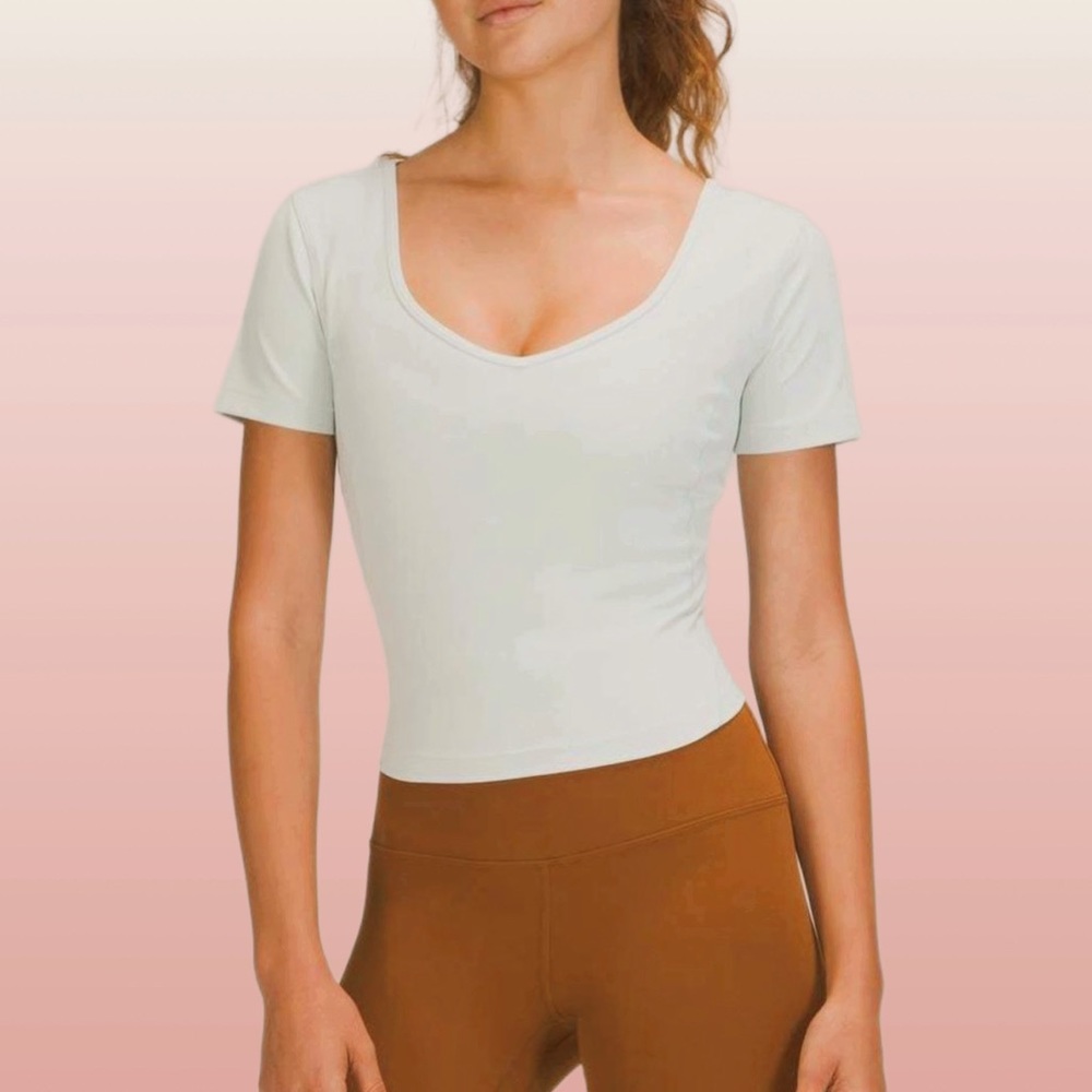Lululemon Align Cropped Slim Short Sleeved. Light blue.